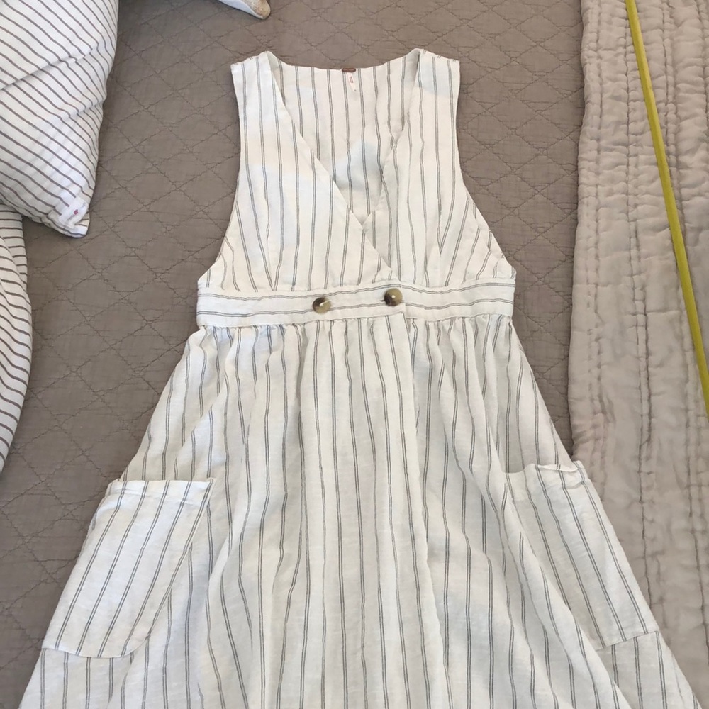 GUC Free People midi dress. Size Medium.